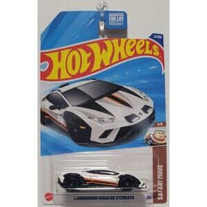 2025 Hot Wheels Safari Mode White 1/5 Lamborghini Huracan Sterrato 41/250